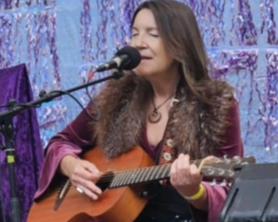 Jeanette Swain